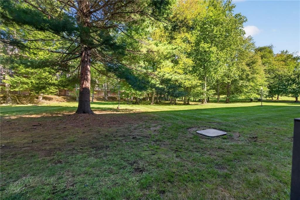 Condominium at 650 East Greenwich Avenue UNIT 3/405, West Warwick, photo 33 of 35