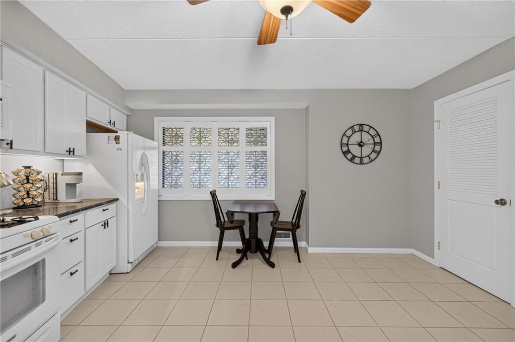 Condominium at 650 East Greenwich Avenue UNIT 3/405, West Warwick, photo 14 of 35