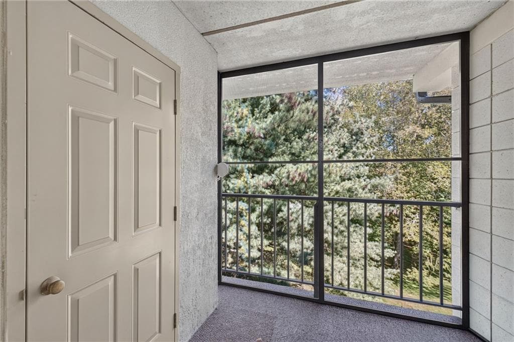 Condominium at 650 East Greenwich Avenue UNIT 3/405, West Warwick, photo 29 of 35