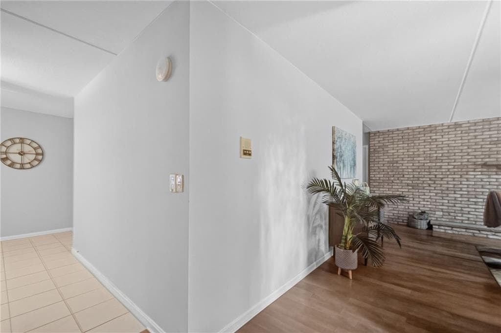 Condominium at 650 East Greenwich Avenue UNIT 3/405, West Warwick, photo 8 of 35
