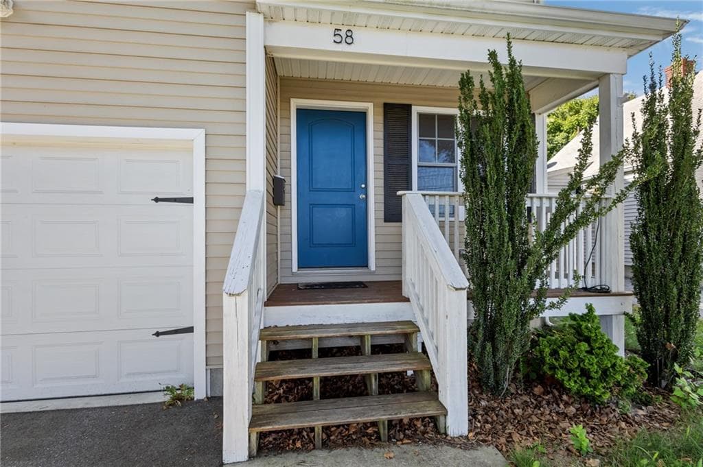Single Family Residence at 58 Carteret Street, Providence, photo 3 of 44