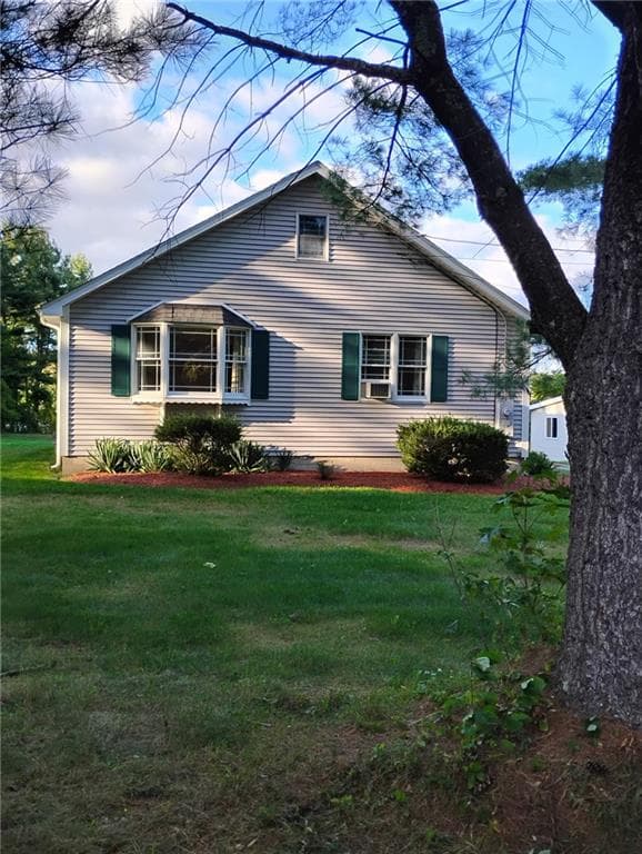 Single Family Residence at 515 Wallum Lake Road, Burrillville, photo 4 of 42