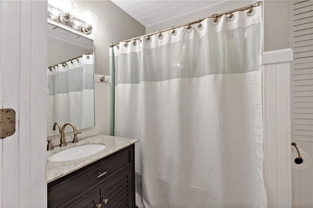 Single Family Residence at 41 Timber Ridge Road, Charlestown, photo 16 of 45