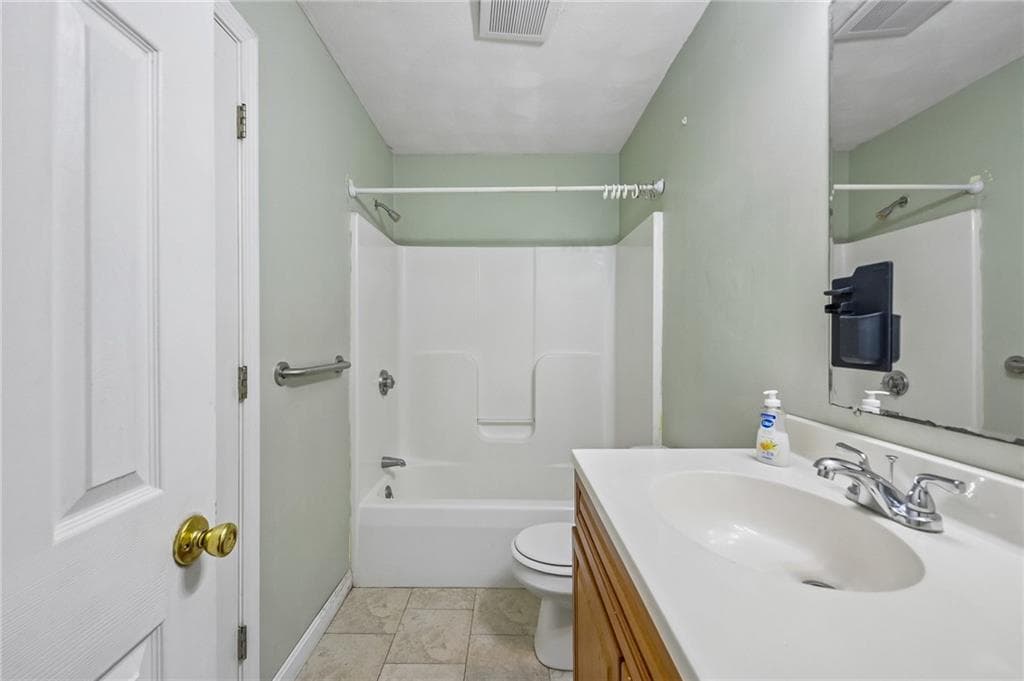 Multi Family at 18 Fortin Road, South Kingstown, photo 10 of 23
