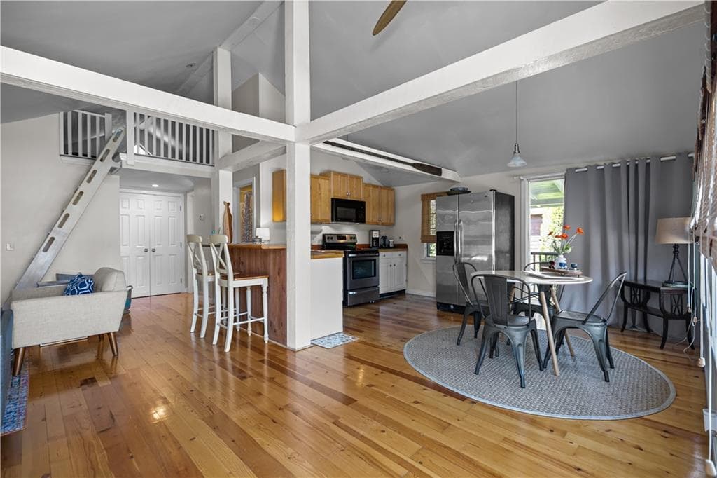 Single Family Residence at 1024 ANTHONY Road, Portsmouth, photo 7 of 42