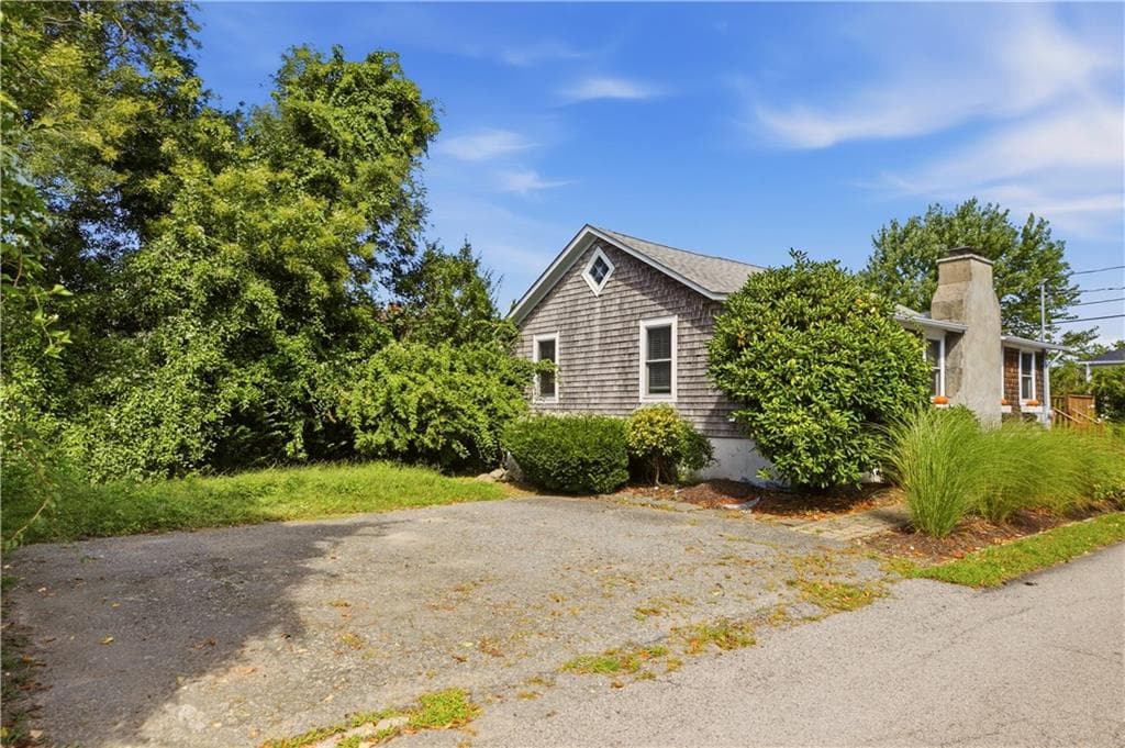 Single Family Residence at 1024 ANTHONY Road, Portsmouth, photo 25 of 42