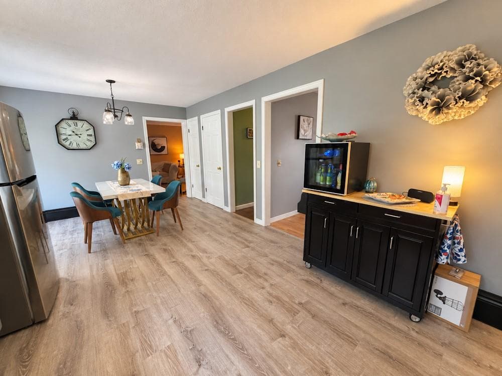 Single Family Residence at 3 Concord Court, Westerly, photo 9 of 41