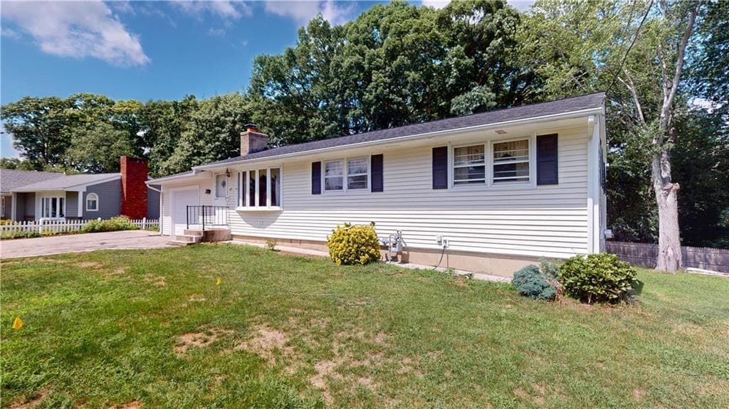 Single Family Residence at 52 Atlantic Avenue, West Warwick, photo 3 of 37