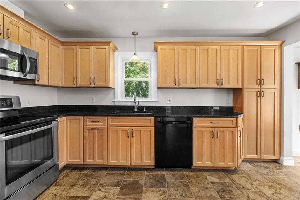 Single Family Residence at 677 Central Pike, Scituate, photo 5 of 31