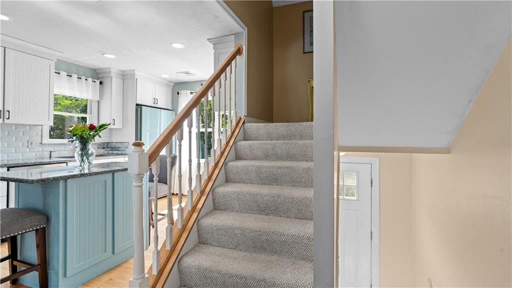 Single Family Residence at 270 Weathervane Road, South Kingstown, photo 20 of 50