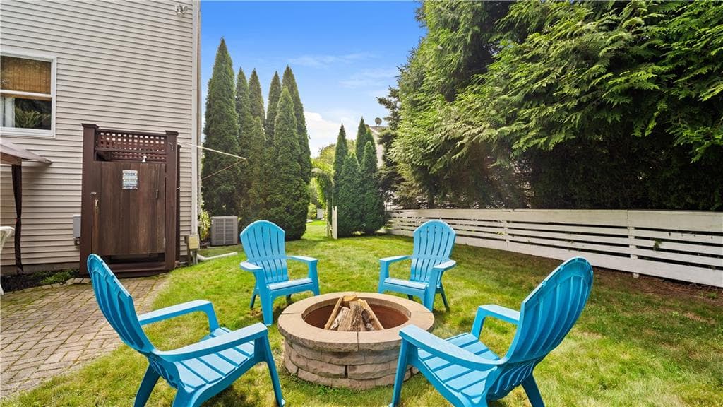 Single Family Residence at 270 Weathervane Road, South Kingstown, photo 40 of 50