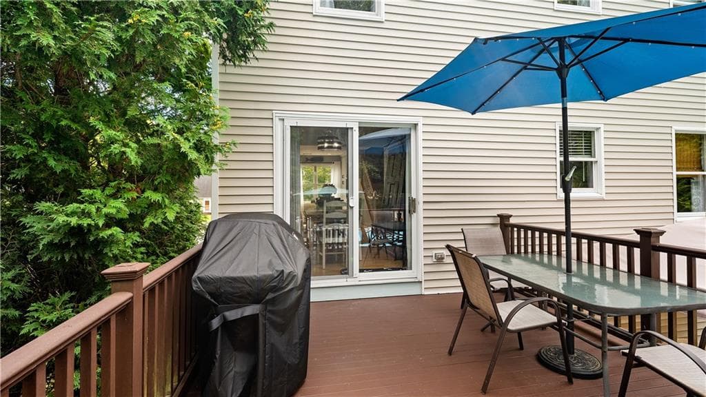 Single Family Residence at 270 Weathervane Road, South Kingstown, photo 35 of 50