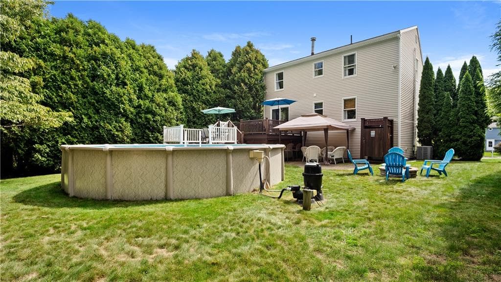 Single Family Residence at 270 Weathervane Road, South Kingstown, photo 39 of 50