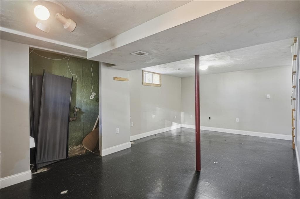 Single Family Residence at 86 Paul Street, Pawtucket, photo 27 of 34