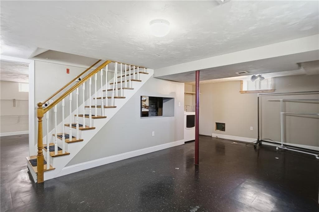 Single Family Residence at 86 Paul Street, Pawtucket, photo 26 of 34