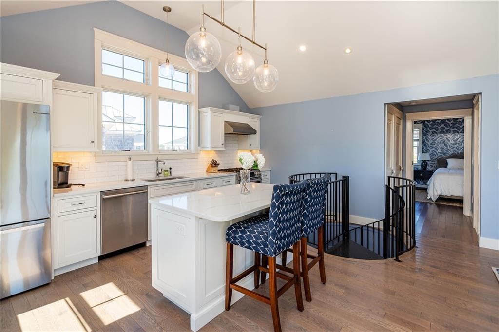 Condominium at 14 East Pointe Court, South Kingstown, photo 23 of 50