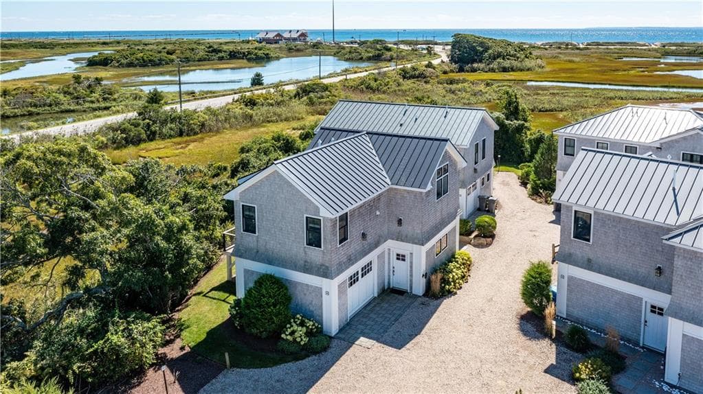 Condominium at 14 East Pointe Court, South Kingstown, photo 47 of 50