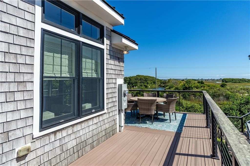 Condominium at 14 East Pointe Court, South Kingstown, photo 43 of 50