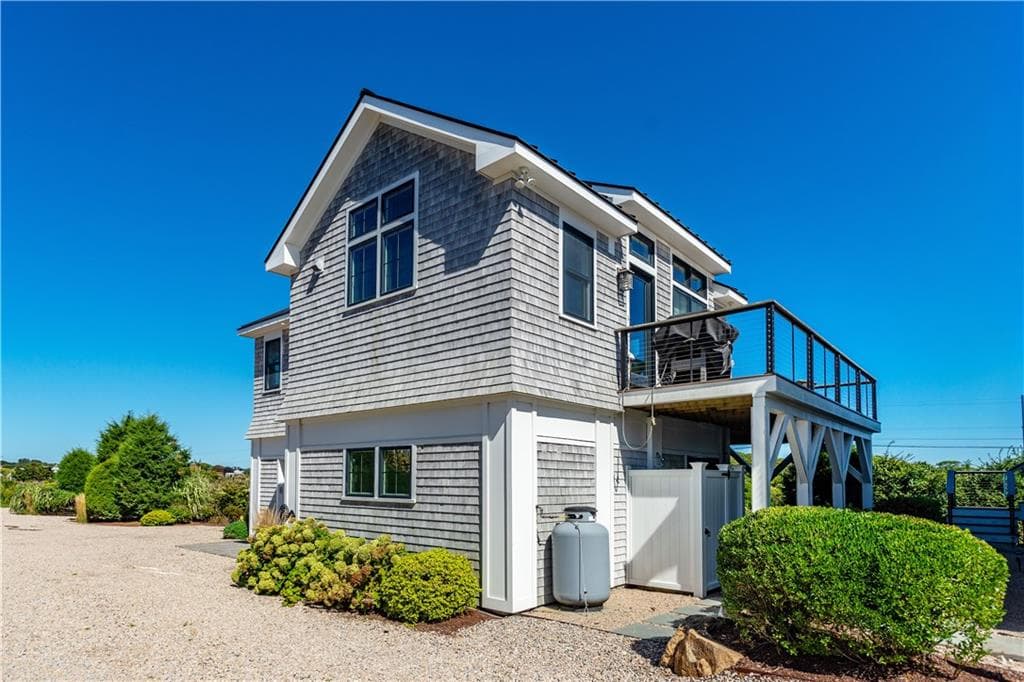 Condominium at 14 East Pointe Court, South Kingstown, photo 7 of 50