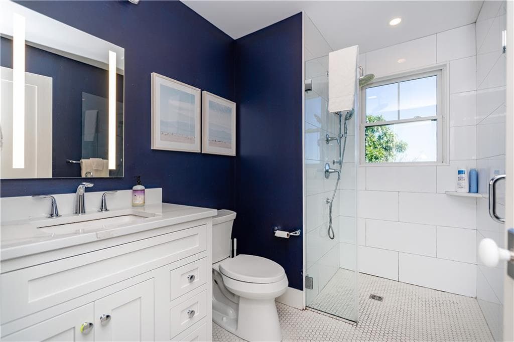 Condominium at 14 East Pointe Court, South Kingstown, photo 32 of 50
