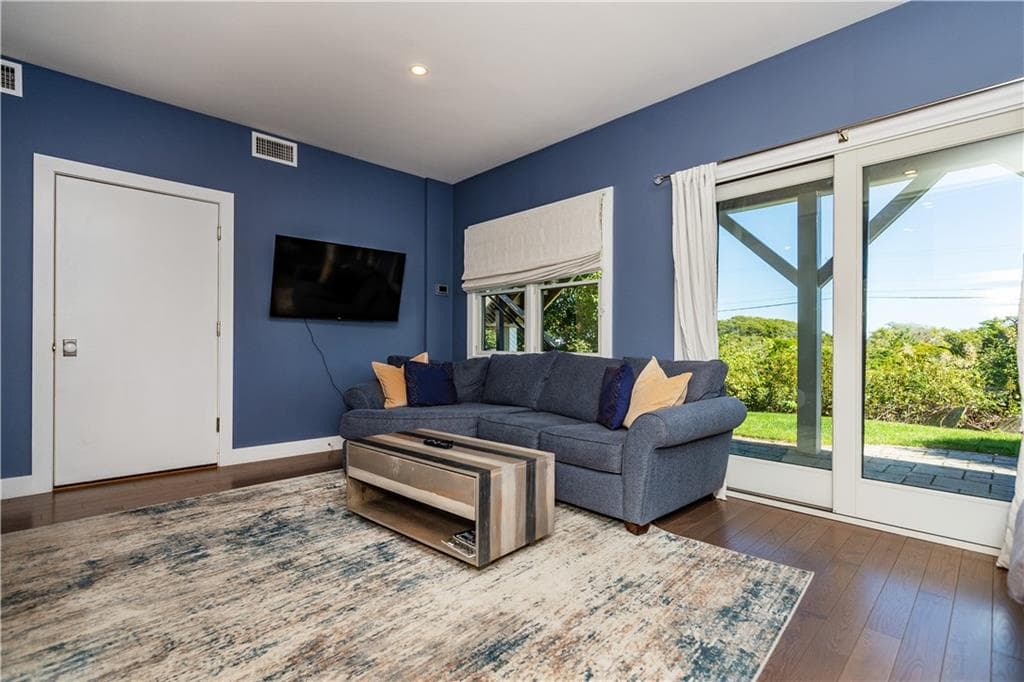 Condominium at 14 East Pointe Court, South Kingstown, photo 14 of 50