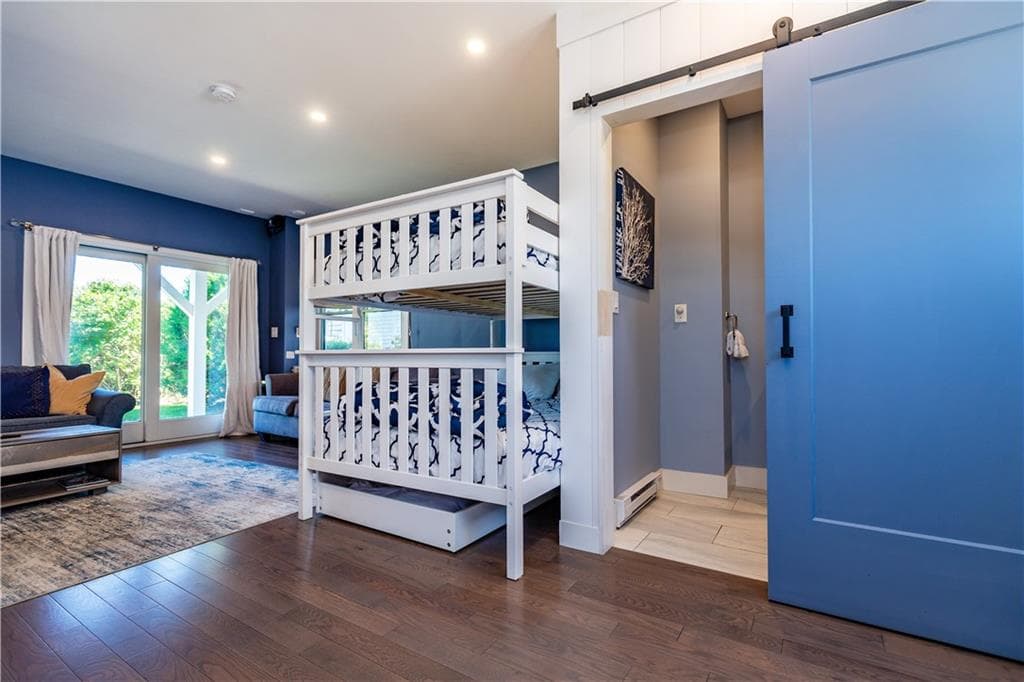 Condominium at 14 East Pointe Court, South Kingstown, photo 11 of 50