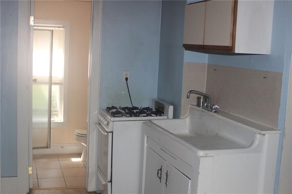 Multi Family at 50 Bills Road, South Kingstown, photo 17 of 29