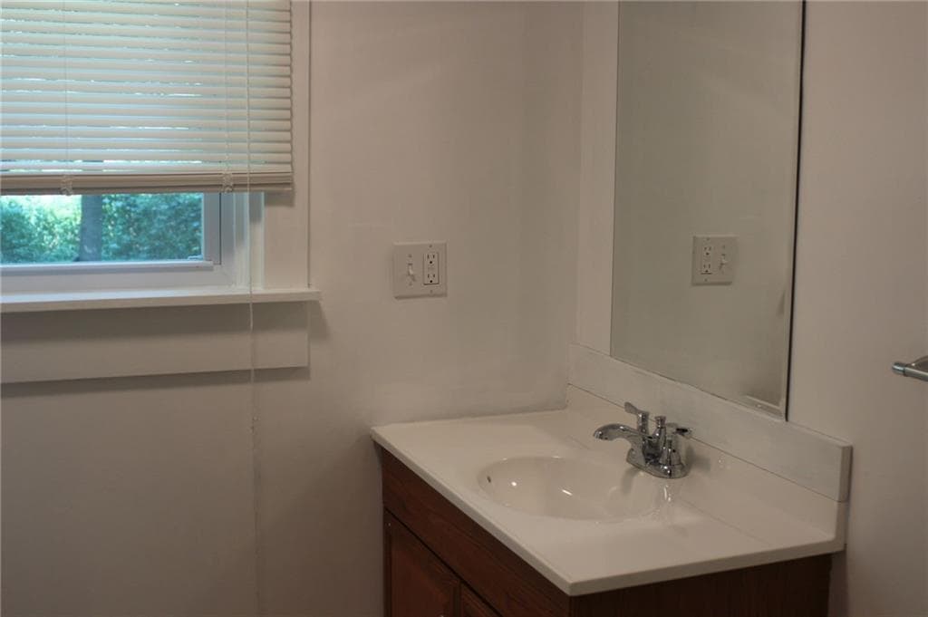 Multi Family at 50 Bills Road, South Kingstown, photo 14 of 29