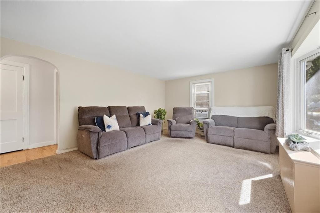 Single Family Residence at 20 Horse Neck Road, Warwick, photo 16 of 38