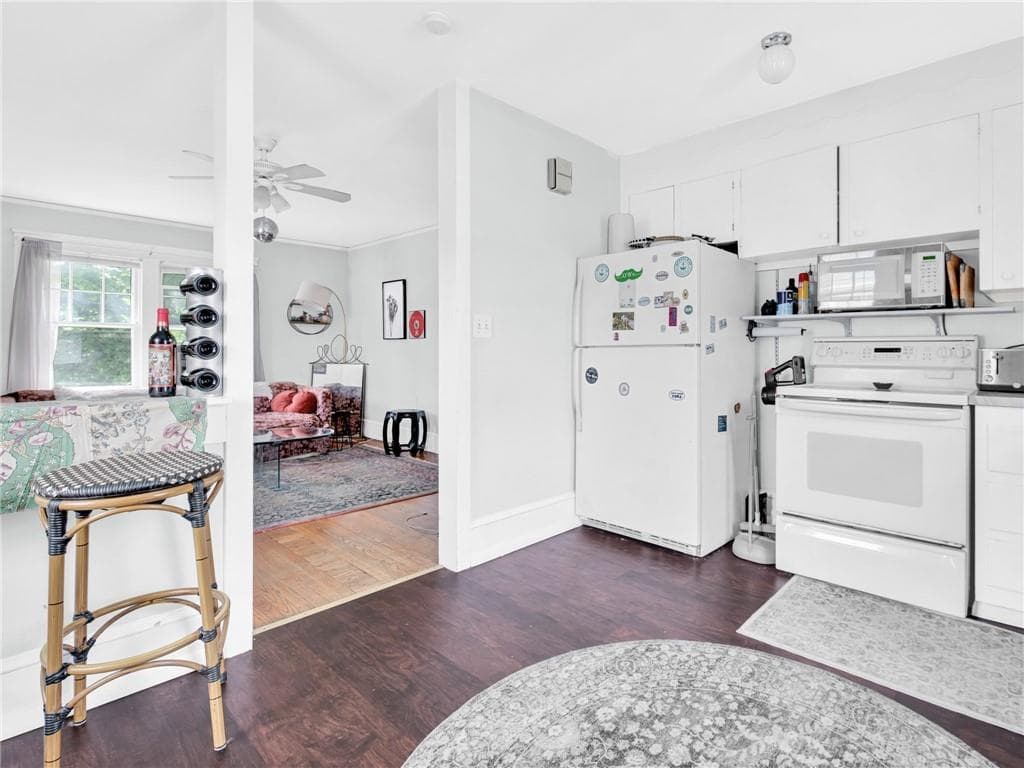 Multi Family at 440 Broadway, Newport, photo 13 of 26