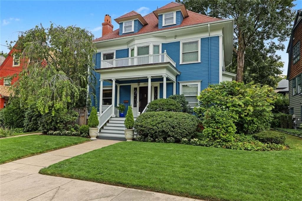283 Wayland Avenue