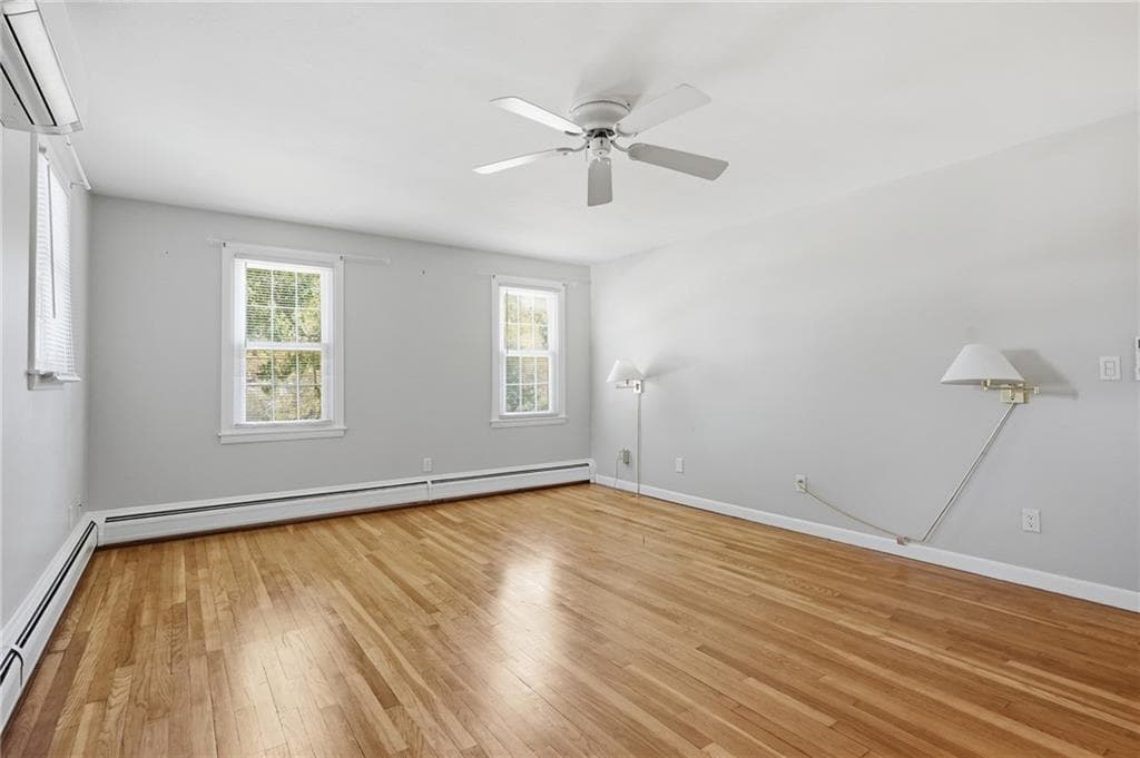 Single Family Residence at 22 Carriage Drive, Lincoln, photo 26 of 45