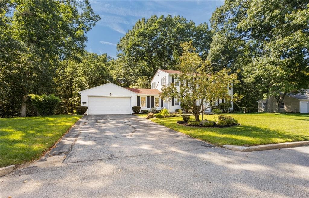 Single Family Residence at 22 Carriage Drive, Lincoln, photo 41 of 45