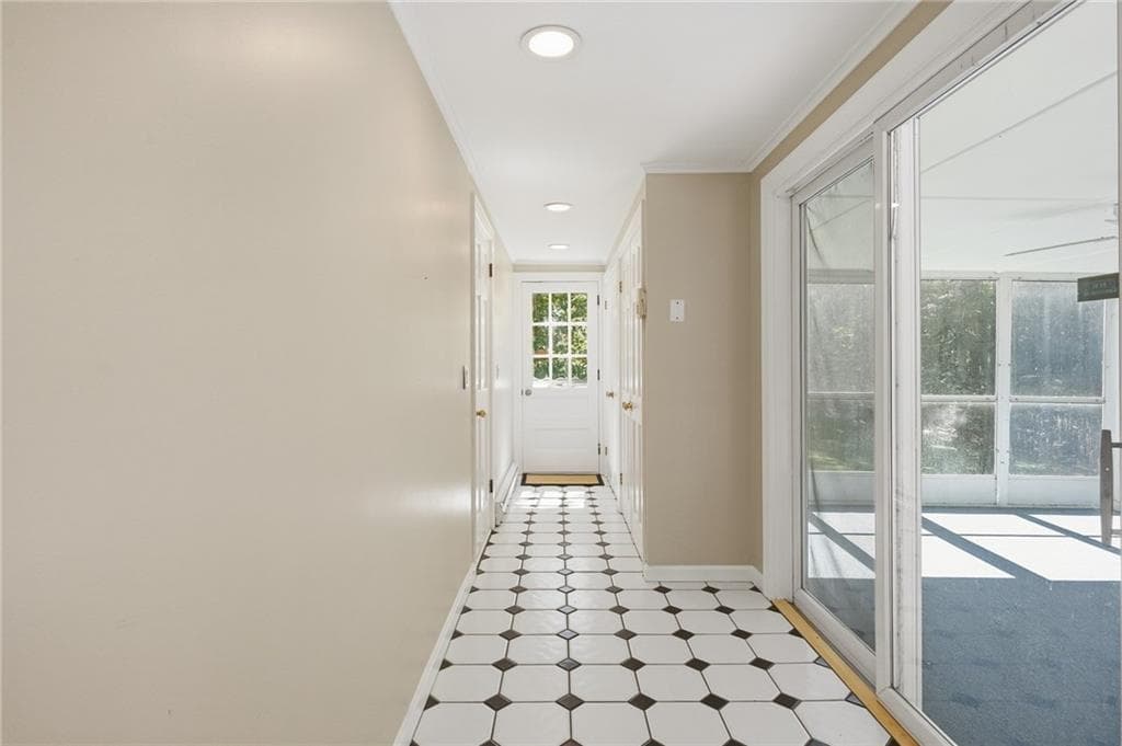 Single Family Residence at 22 Carriage Drive, Lincoln, photo 15 of 45