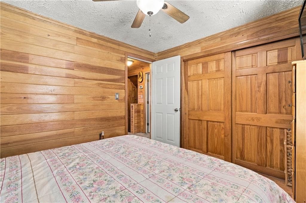 Single Family Residence at 207 Valley Street, Woonsocket, photo 18 of 40