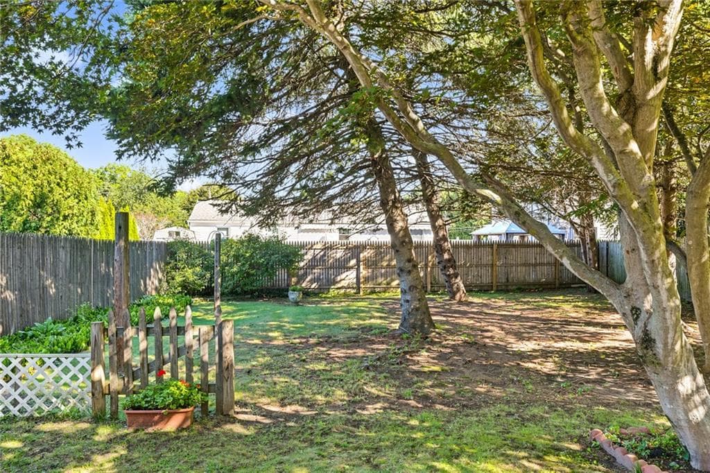 Single Family Residence at 29 Rosegarden Street, Warwick, photo 32 of 35