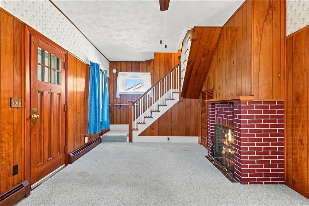 Single Family Residence at 29 Rosegarden Street, Warwick, photo 18 of 35