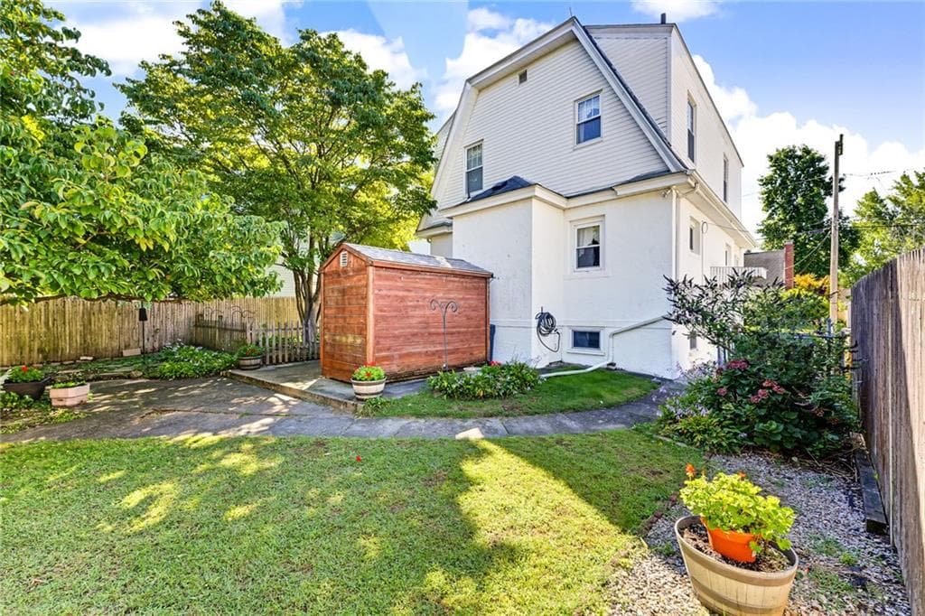 Single Family Residence at 29 Rosegarden Street, Warwick, photo 29 of 35