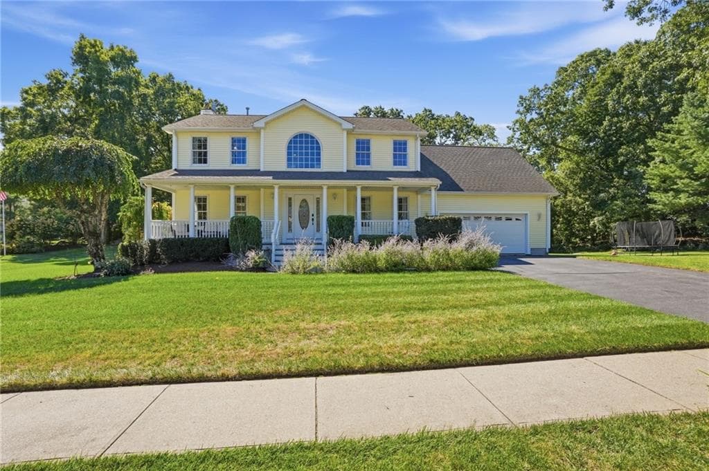 Single Family Residence at 2 Nutmeg Circle, Coventry, photo 3 of 46