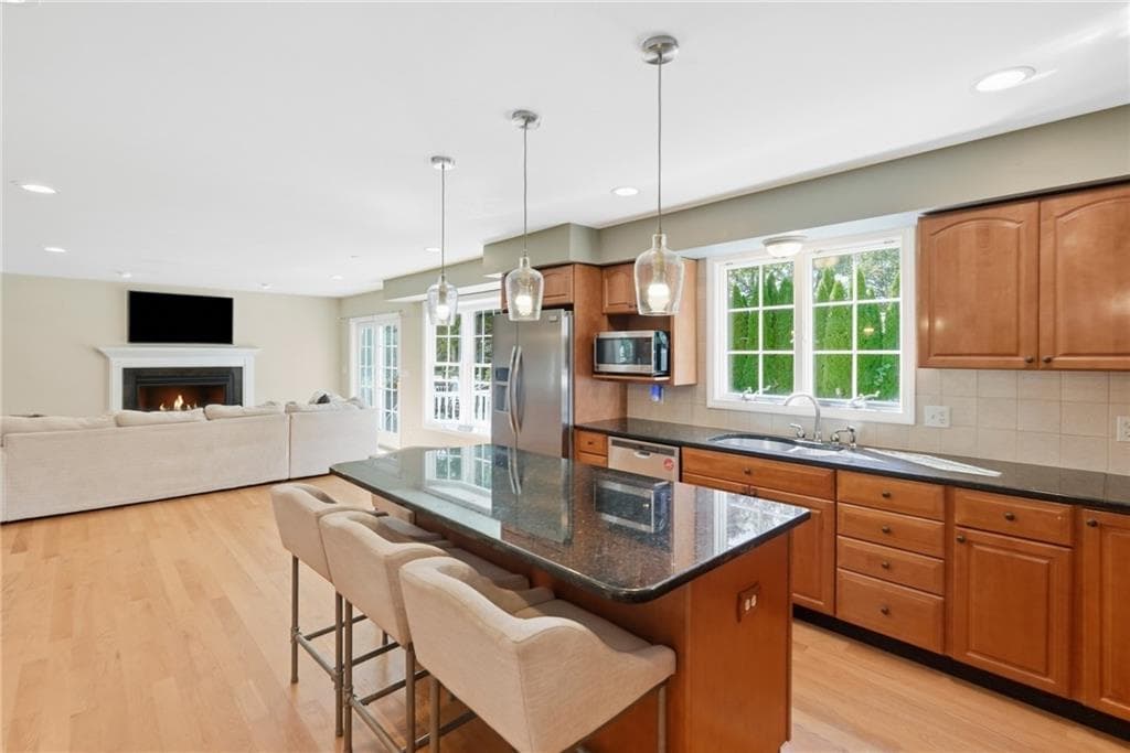 Single Family Residence at 2 Nutmeg Circle, Coventry, photo 20 of 46