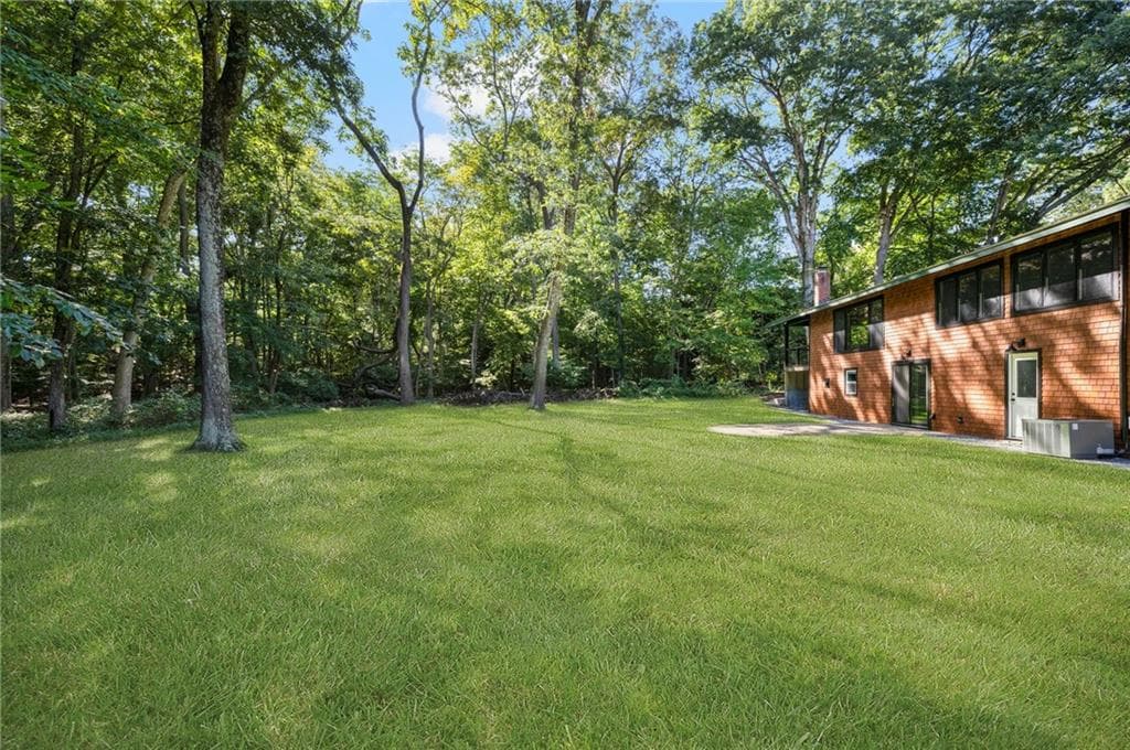 Single Family Residence at 200 River Farm Drive, East Greenwich, photo 43 of 49