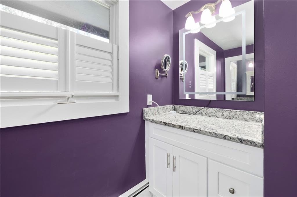 Single Family Residence at 200 River Farm Drive, East Greenwich, photo 28 of 49