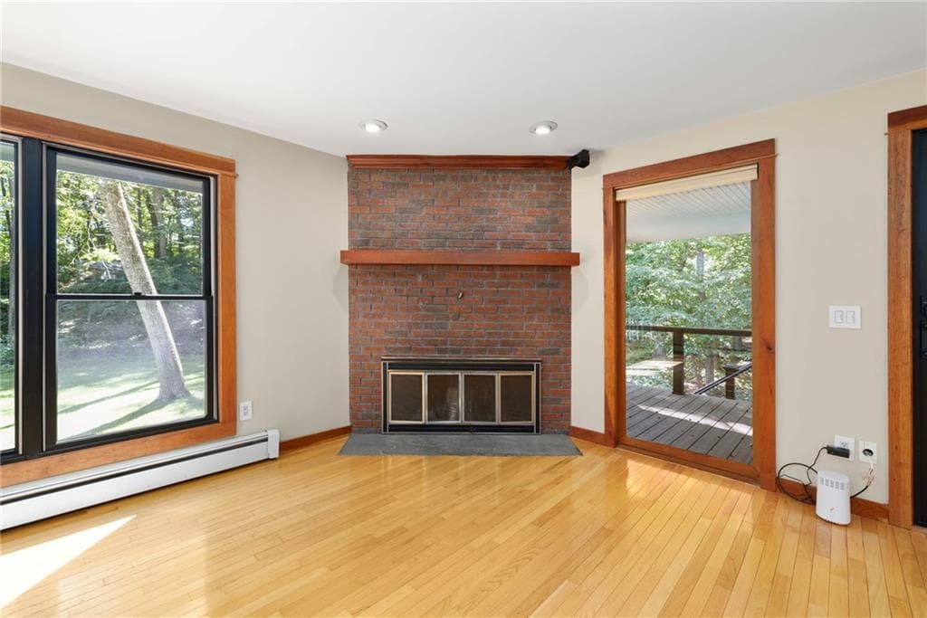 Single Family Residence at 200 River Farm Drive, East Greenwich, photo 9 of 49