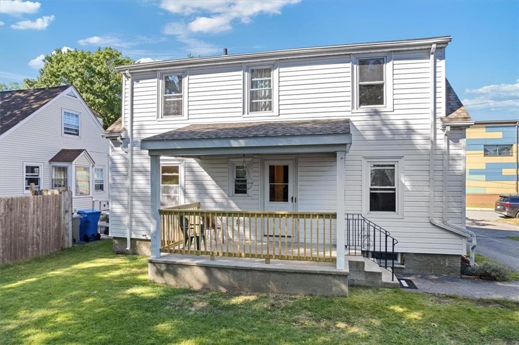 Single Family Residence at 184 Chestnut Avenue, Cranston, photo 3 of 25