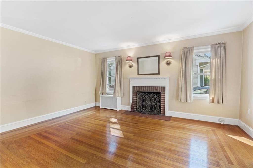 Single Family Residence at 184 Chestnut Avenue, Cranston, photo 5 of 25
