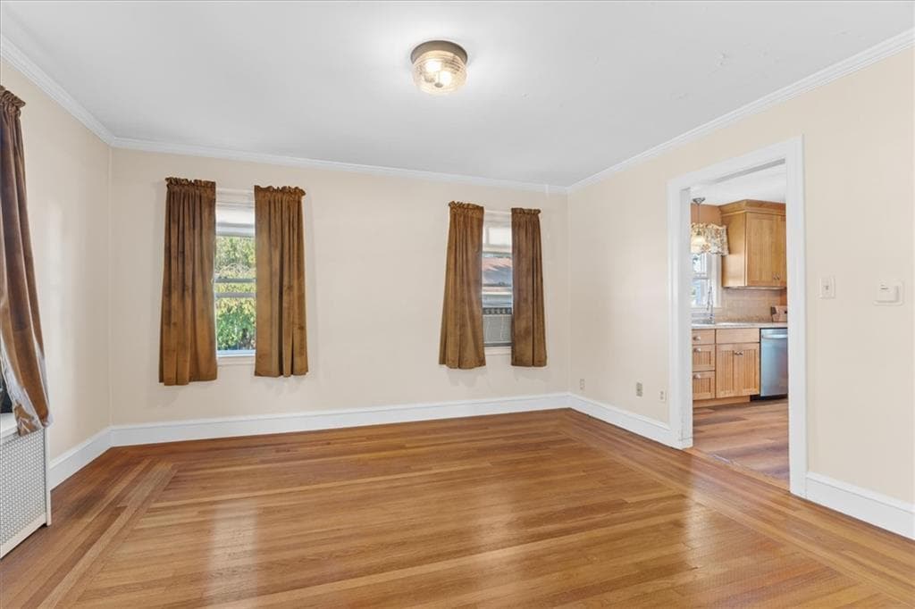 Single Family Residence at 184 Chestnut Avenue, Cranston, photo 8 of 25