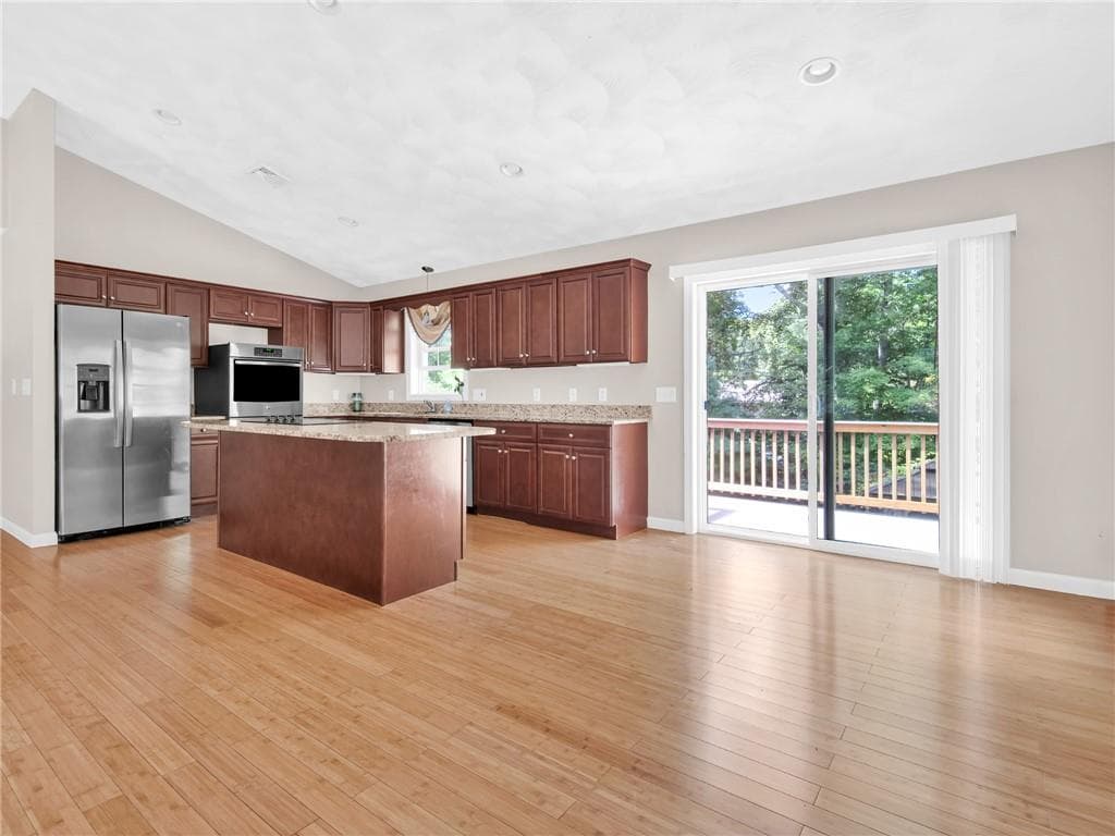 Single Family Residence at 35 Doe Crossing Drive, Burrillville, photo 6 of 31