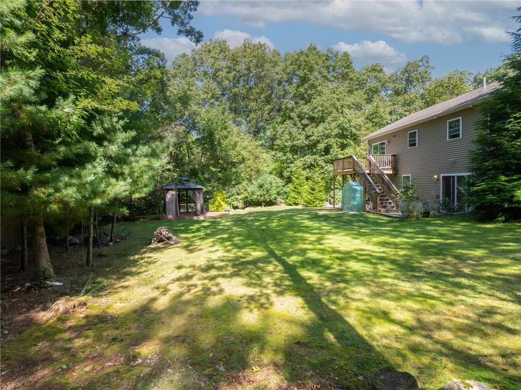 Single Family Residence at 35 Doe Crossing Drive, Burrillville, photo 26 of 31