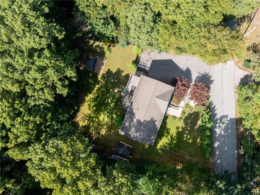 Single Family Residence at 35 Doe Crossing Drive, Burrillville, photo 30 of 31