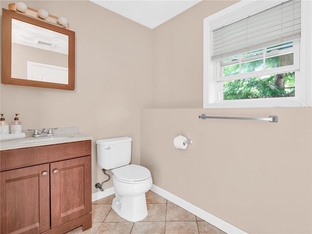 Single Family Residence at 35 Doe Crossing Drive, Burrillville, photo 19 of 31